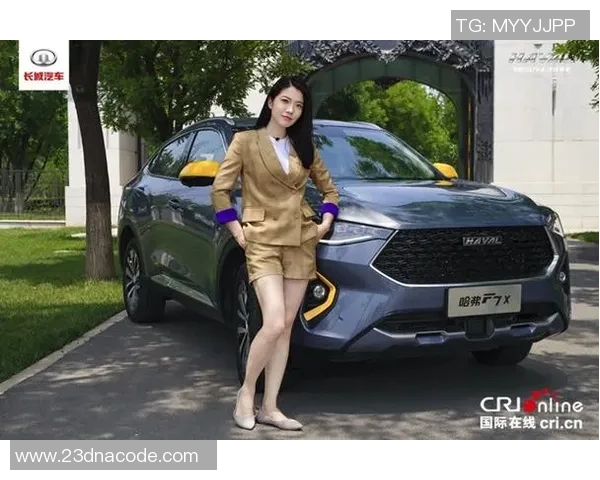 足球明星风范尽显时尚魅力女鞋专属设计让你走出自信与优雅