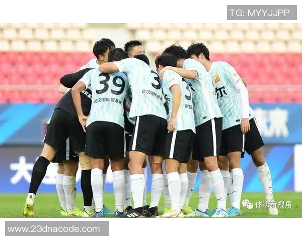 重庆羽毛球队强势领跑联赛积分榜以93分稳居第一名